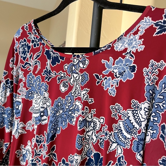 Espresso women’s long sleeve open back floral print blouse/top. Red/ blue. Sz M - Picture 9 of 16